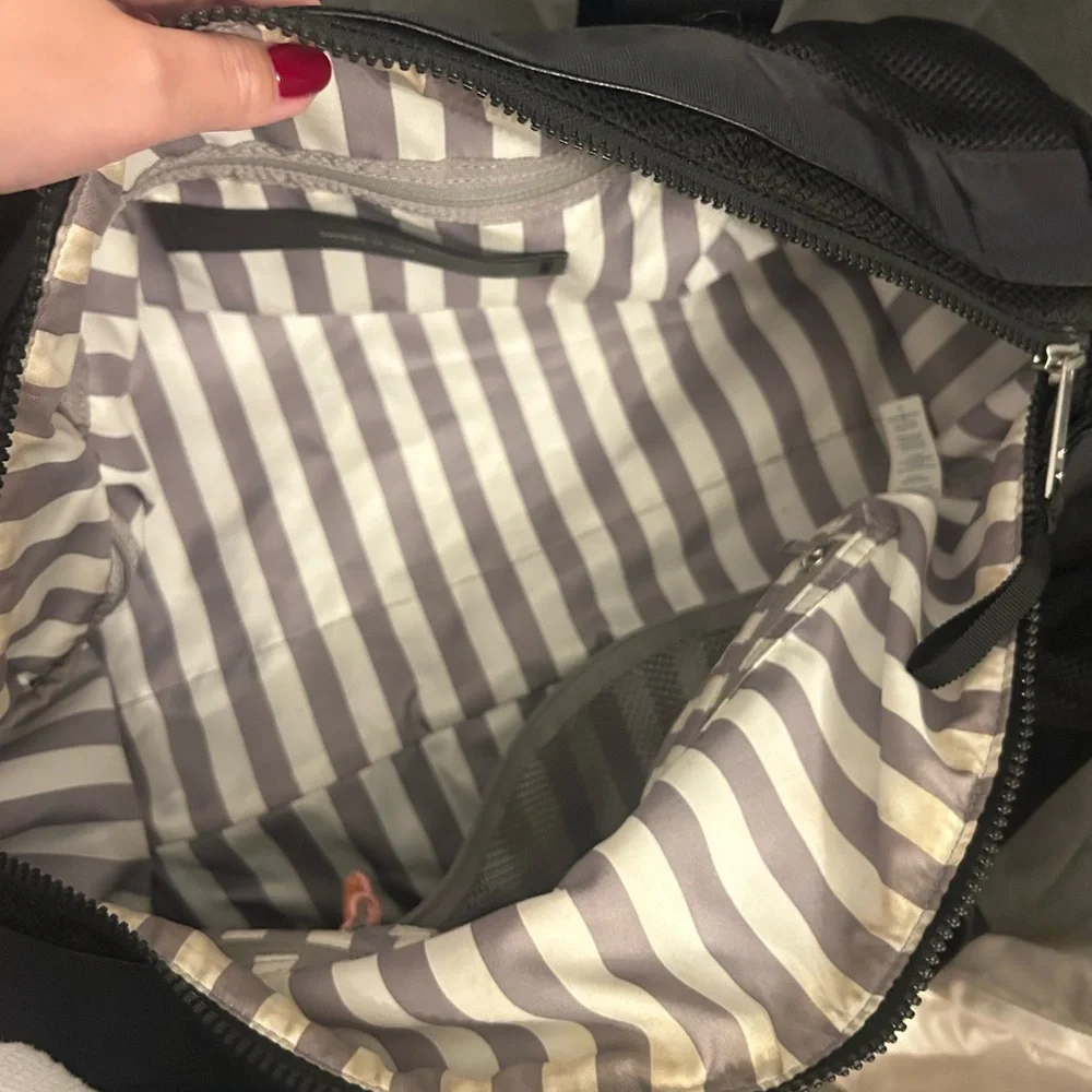 lululemon athletica Black Duffel Bag - Picture 3 of 3